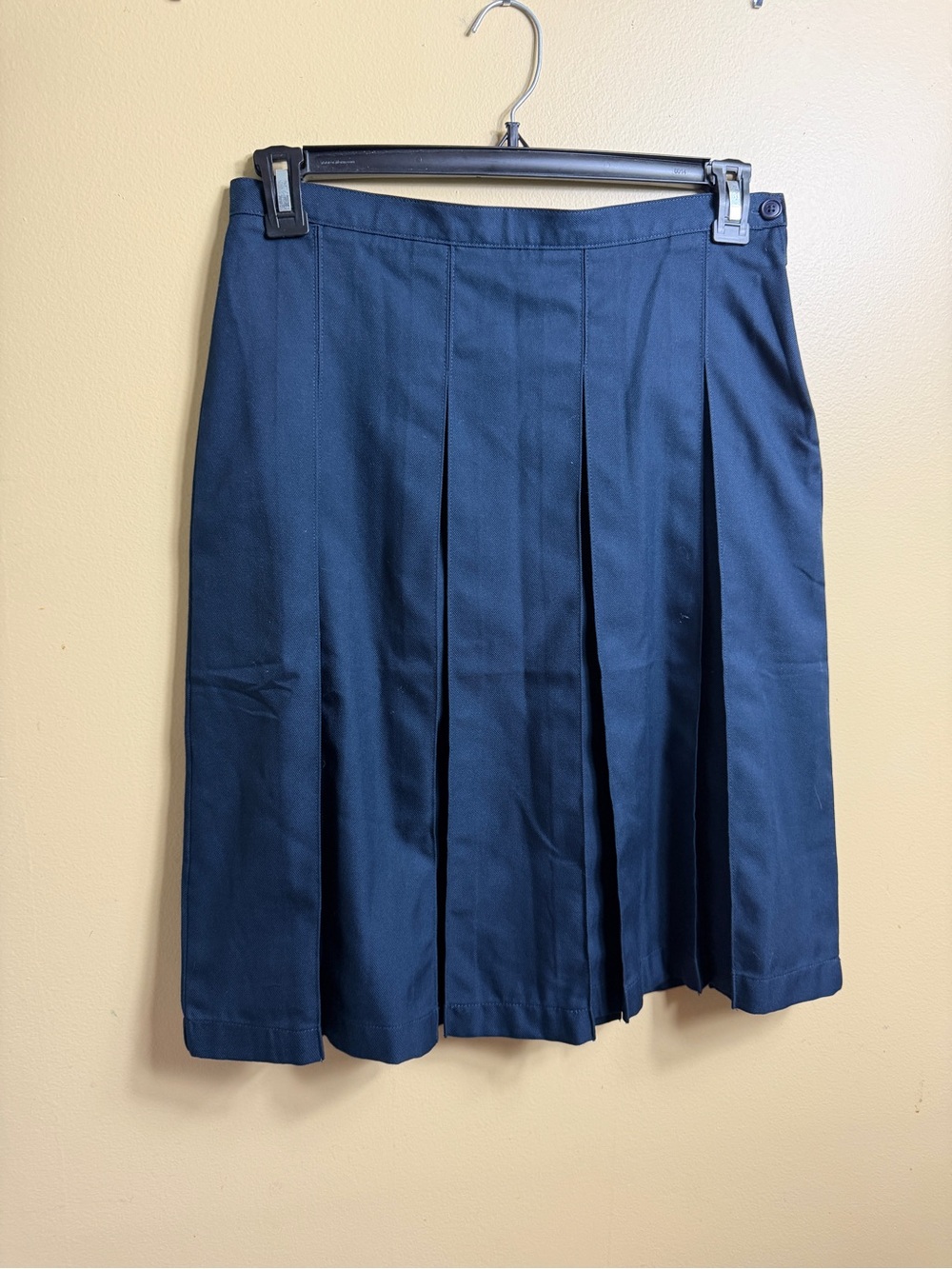 Lands' End Pleated Uniform Skirt - Size 6 navy blue